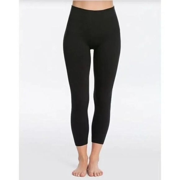 Spanx Black Look At Me Now Ankle Cropped Seamless Leggings 1X - Picture 1 of 4